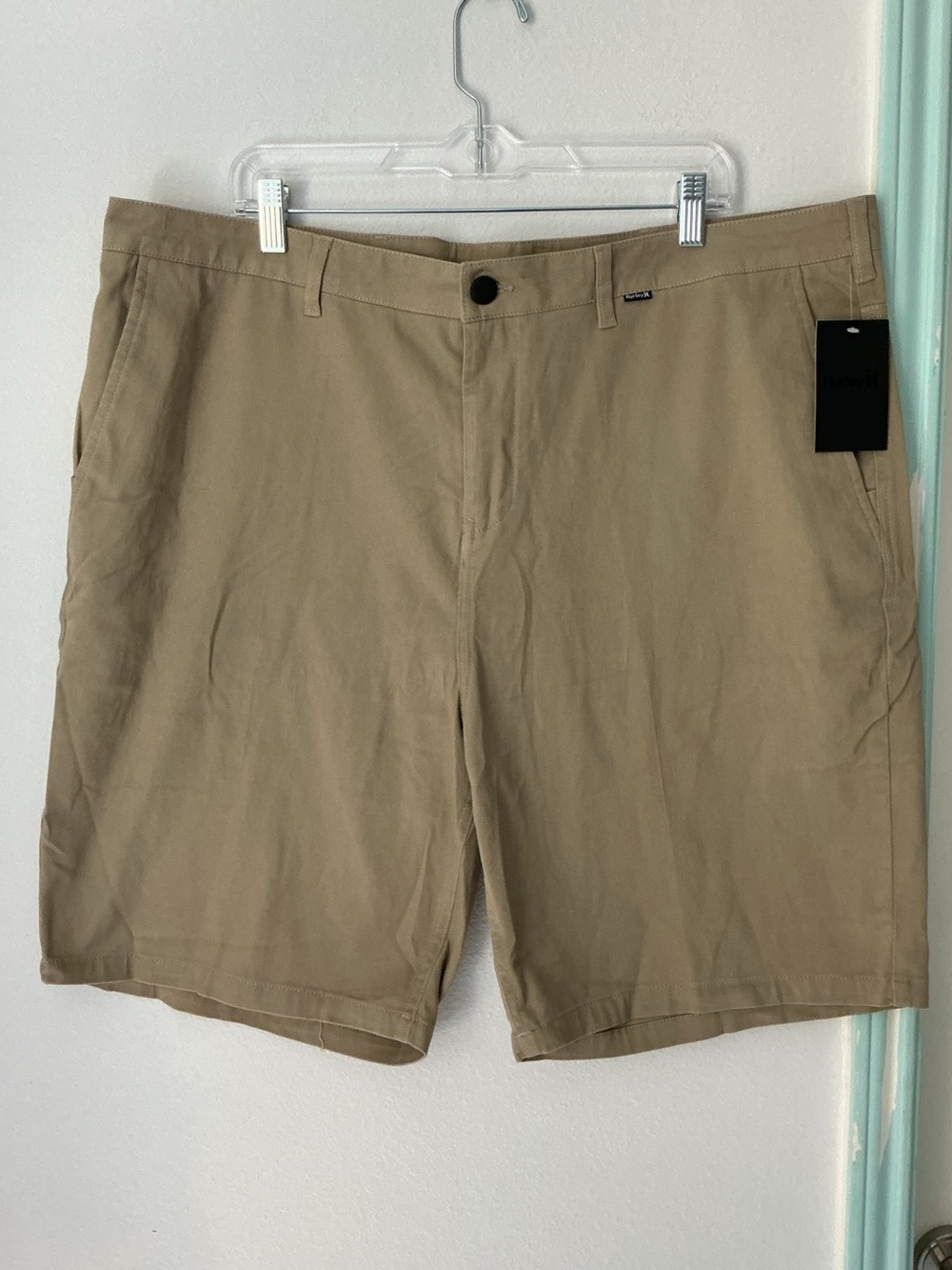Hurley Men's Tan Flat Front Shorts